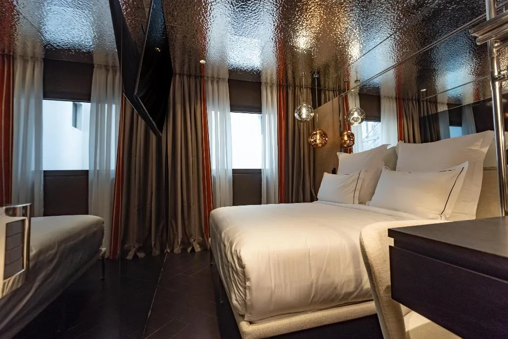 DOUBLE GUEST ROOM QUEEN BED Room, Adia Aluma Athens, Curio Collection, Athens