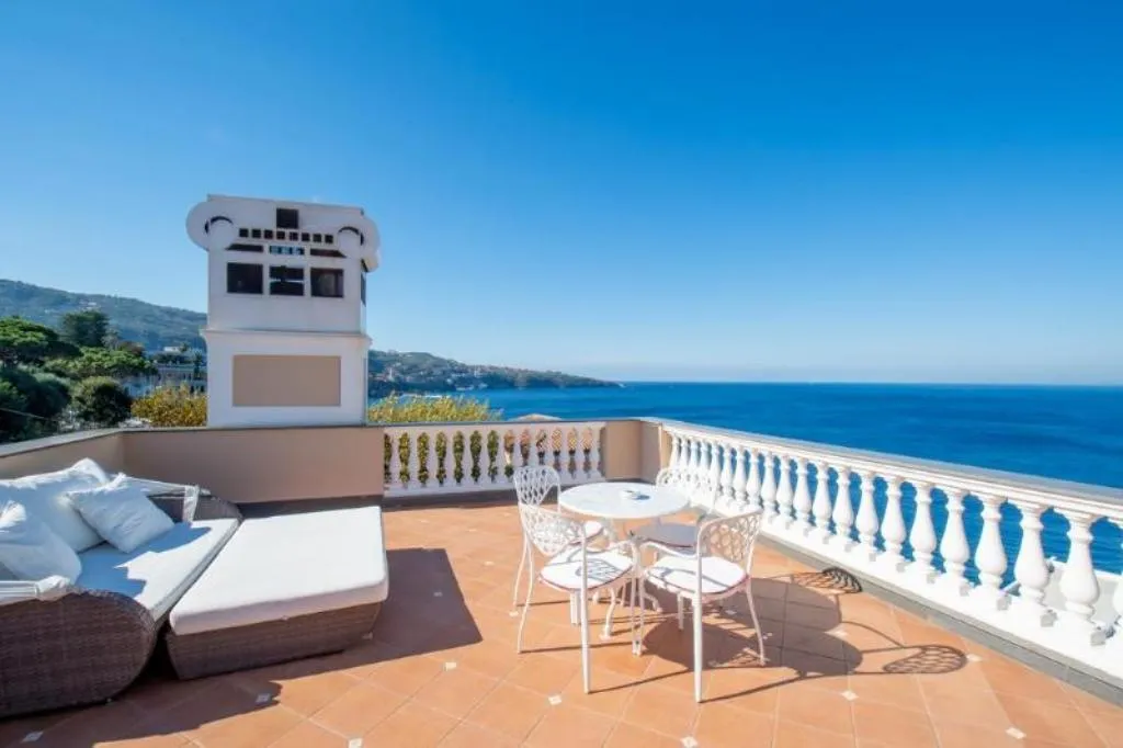 SUITE SEA VIEW WITH TERRACE Room, Hotel Corallo Sorrento, Naples
