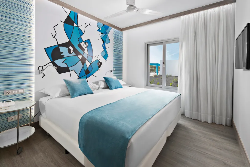 JUNIOR SUITE CAPACITY 3 Room, Elba Lanzarote Royal Village Resort, Lanzarote