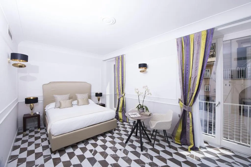 Room, La Bambagina, Naples