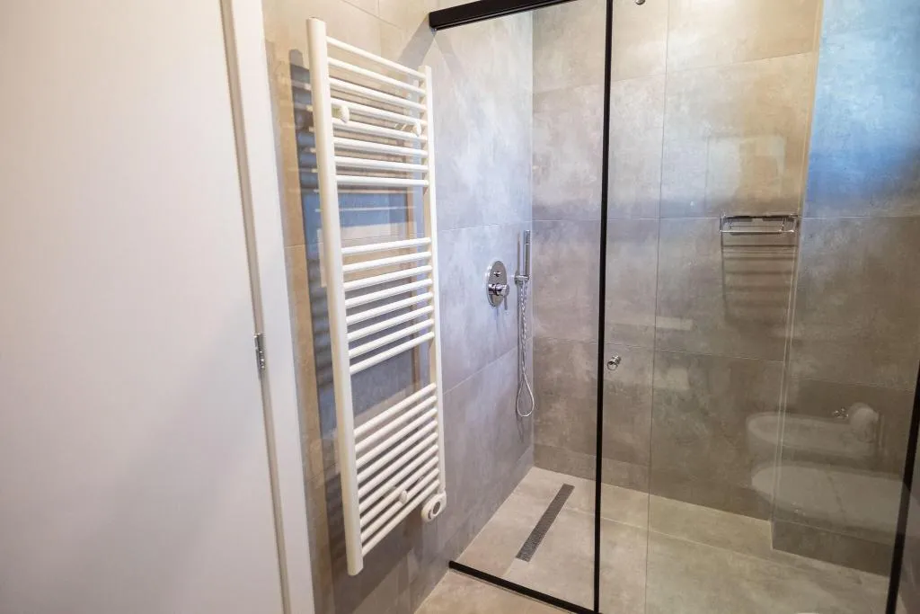 SUITE QUEEN SIZE BED Room, Ames Hotel & SPA, Kavaje