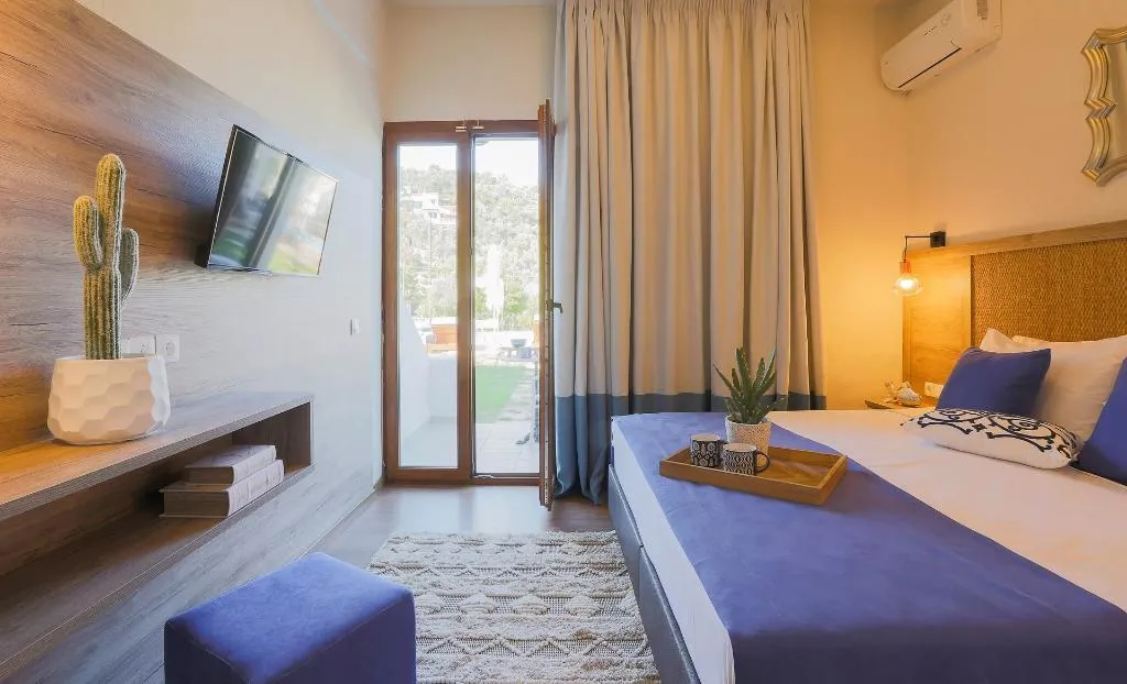 DOUBLE POOL VIEW Room, Skiathos Avaton Hotel, Skiathos