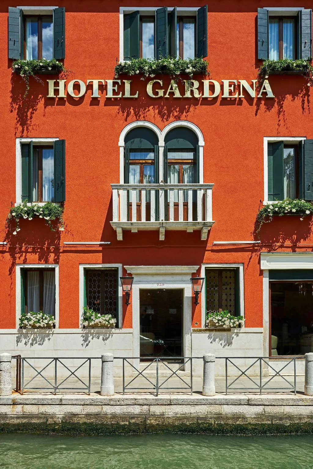 General view, Gardena, Venice