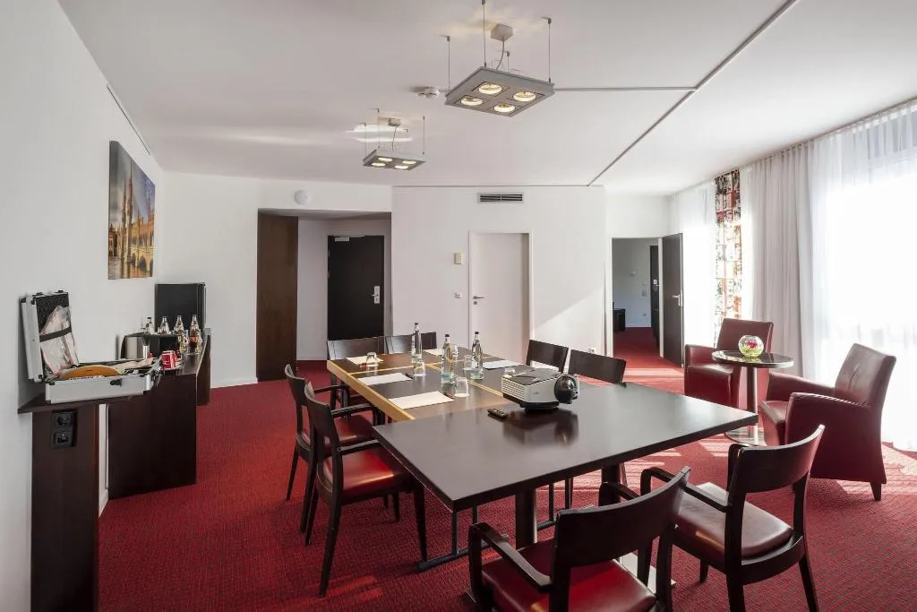 SUITE BUSINESS Room, Arcotel Velvet Berlin, Berlin