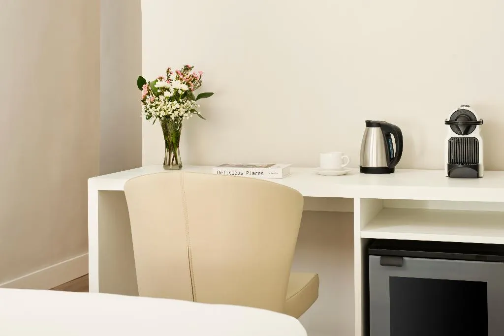 SINGLE STANDARD Room, NH Castellón Mindoro, Valencia