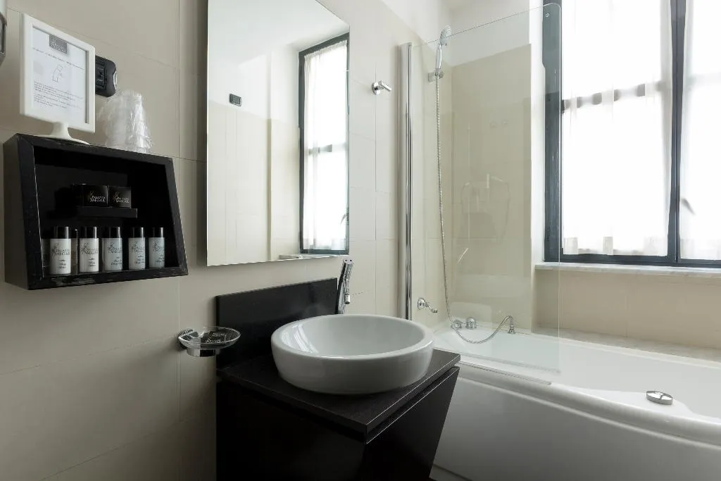 Double or Twin EXECUTIVE Room, Palazzo Salgar, Naples