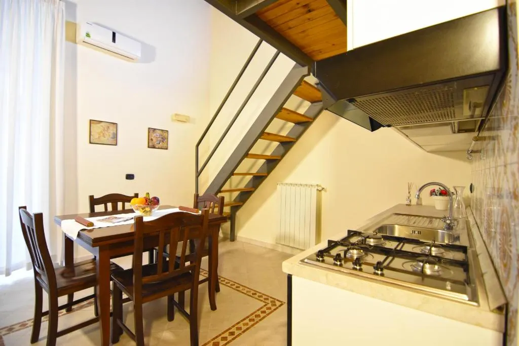 APARTMENT STANDARD Room, Case Così Apartments Napoli, Naples