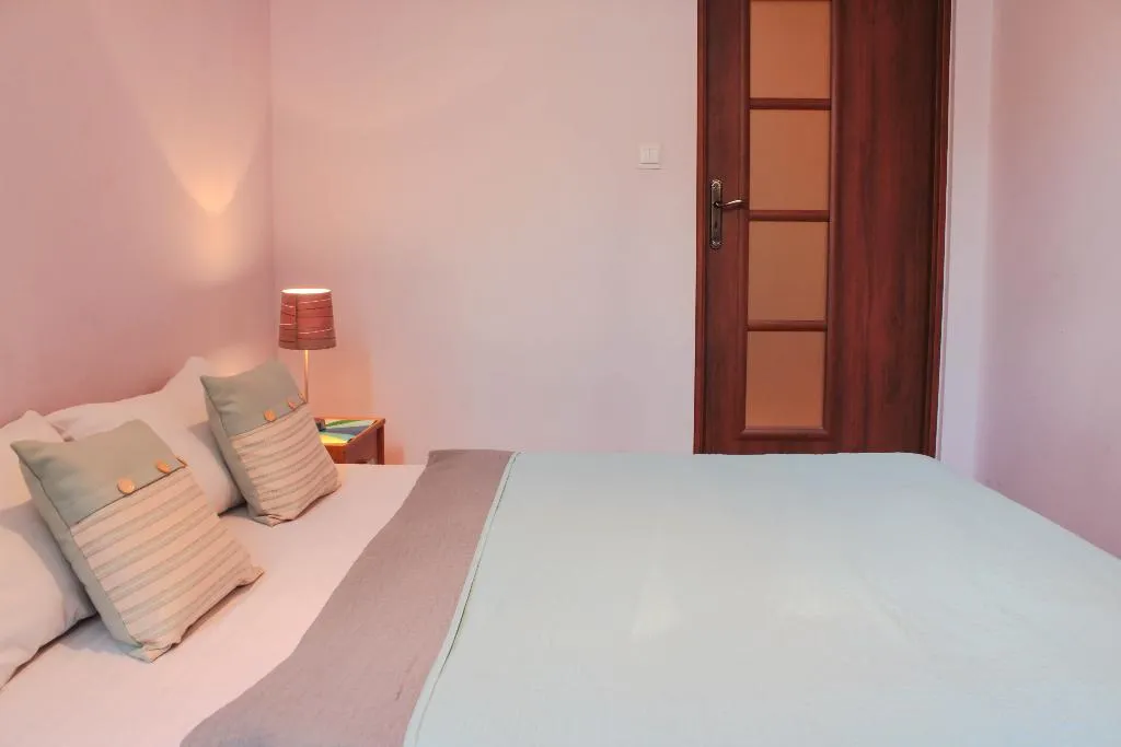 APARTMENT CAPACITY 5 TWO BEDROOMS Room, Old Town Apartments Slawkowska, Krakow