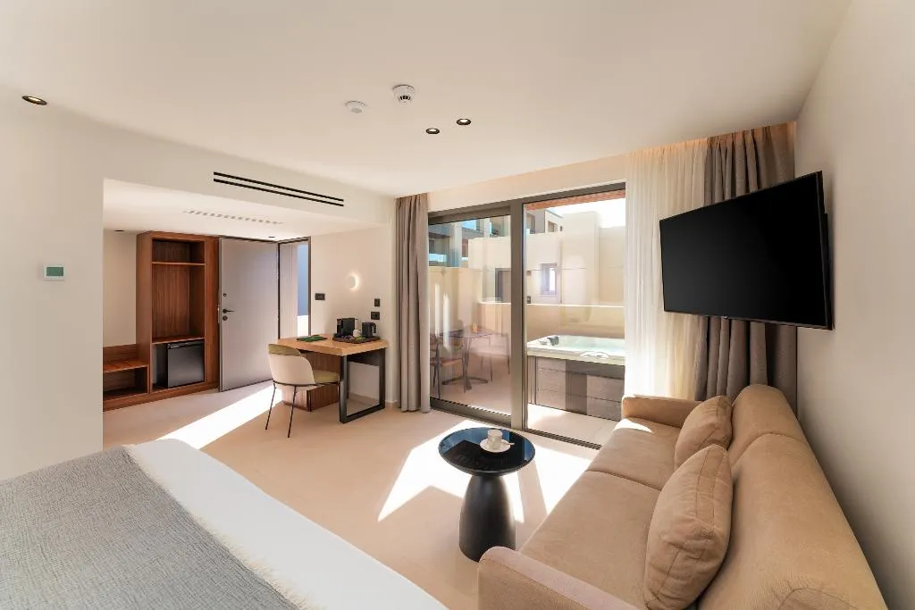 SUITE DELUXE WITH JACUZZI Room, Alizo Boutique Hotel & Spa  - Adults Only, Rhodes