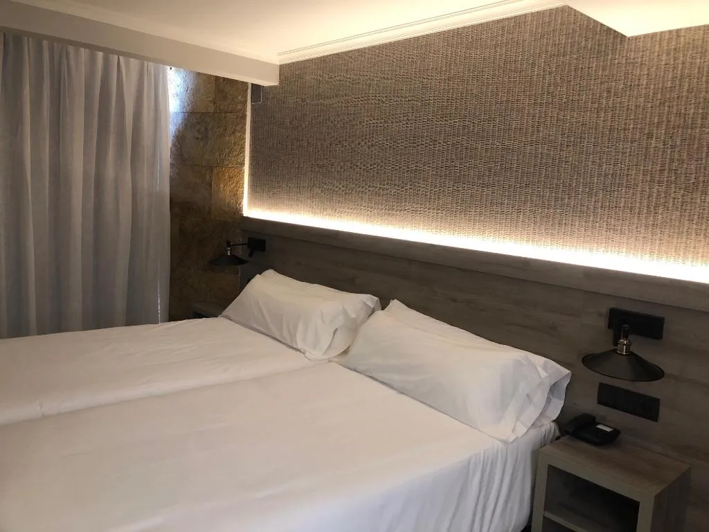 TRIPLE STANDARD Room, Metropol Hotel, Costa Brava
