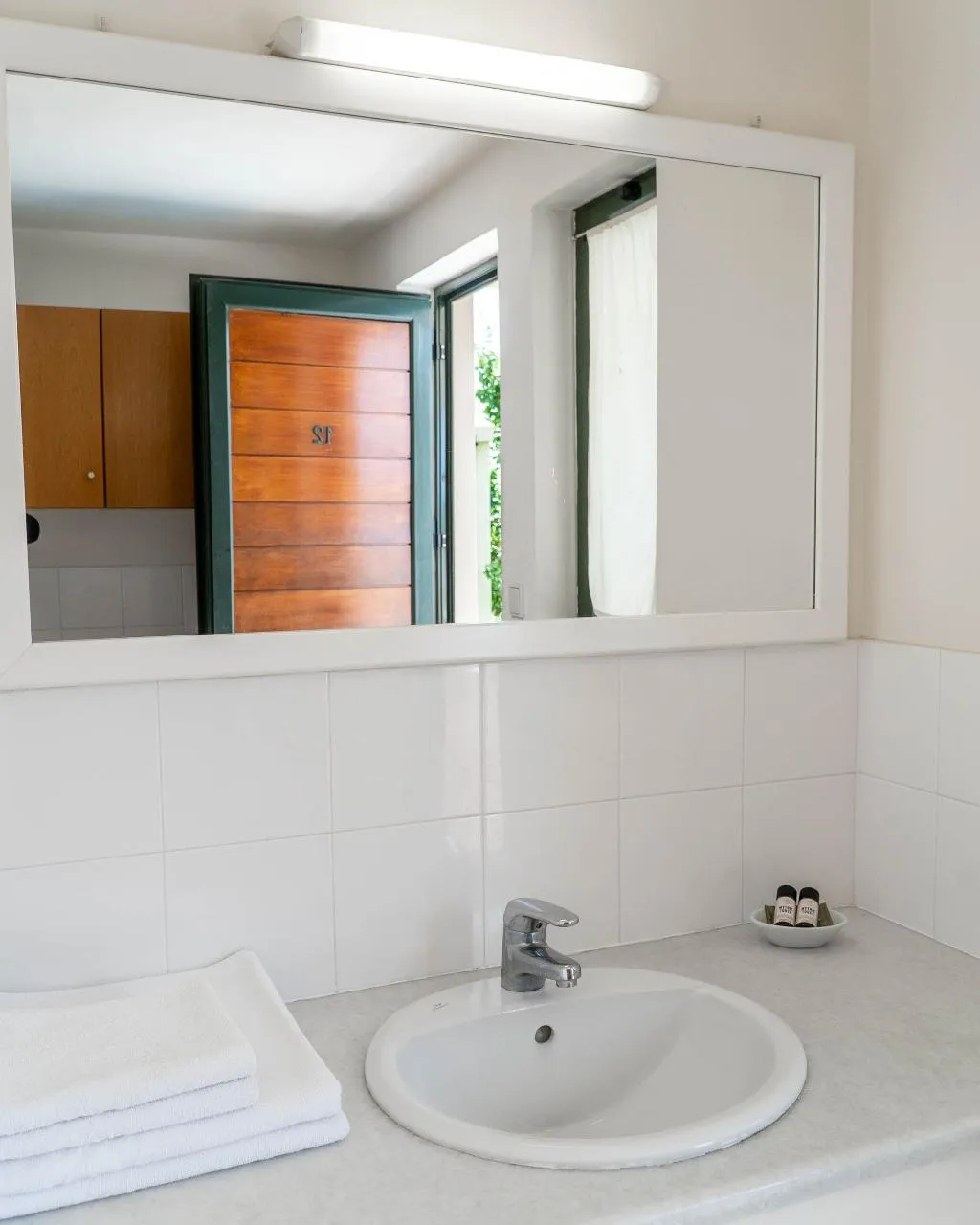 Room, Orestis, Crete