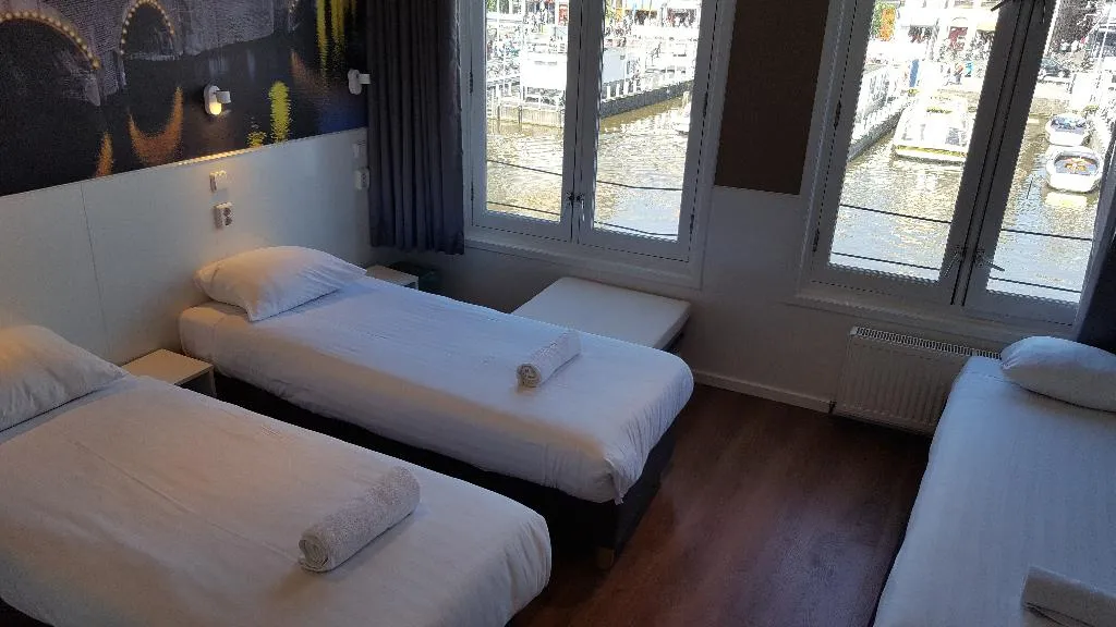 TRIPLE COMFORT Room, Hotel Old Quarter, Amsterdam