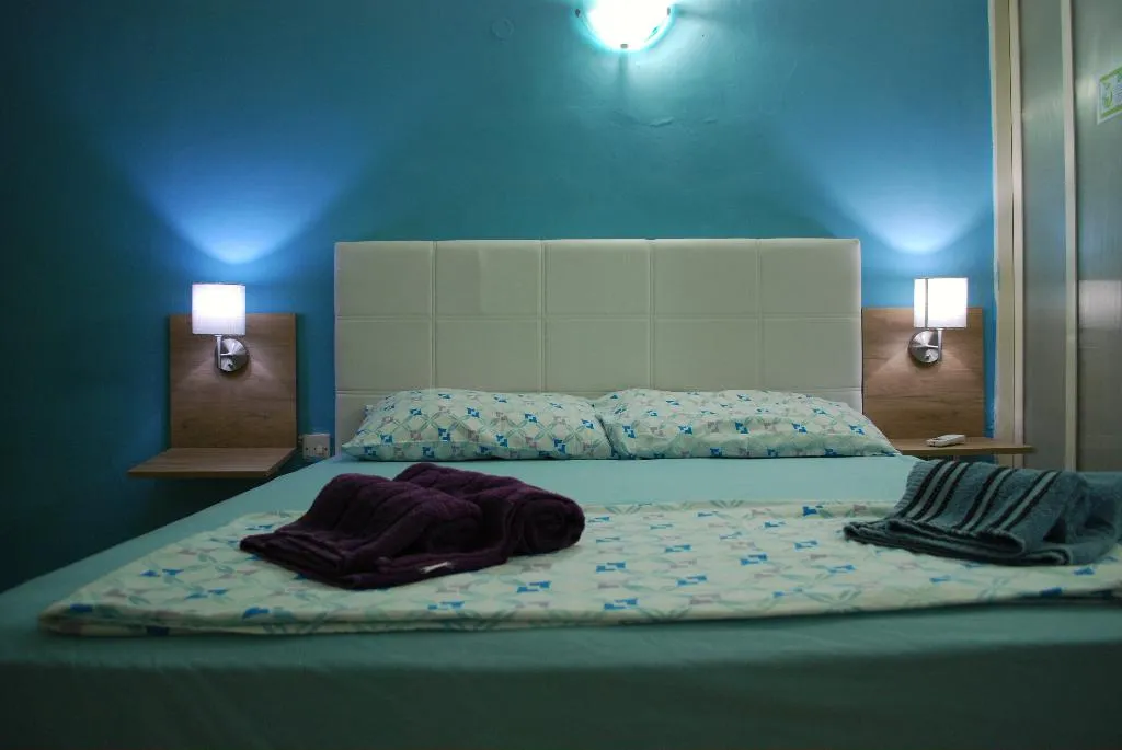 DOUBLE WITH SHARED BATHROOM Room, Tarona Guesthouse, Malta