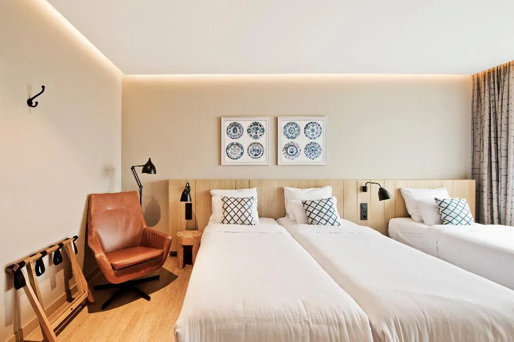 TRIPLE SUPERIOR Room, Urban Lodge Hotel, Amsterdam