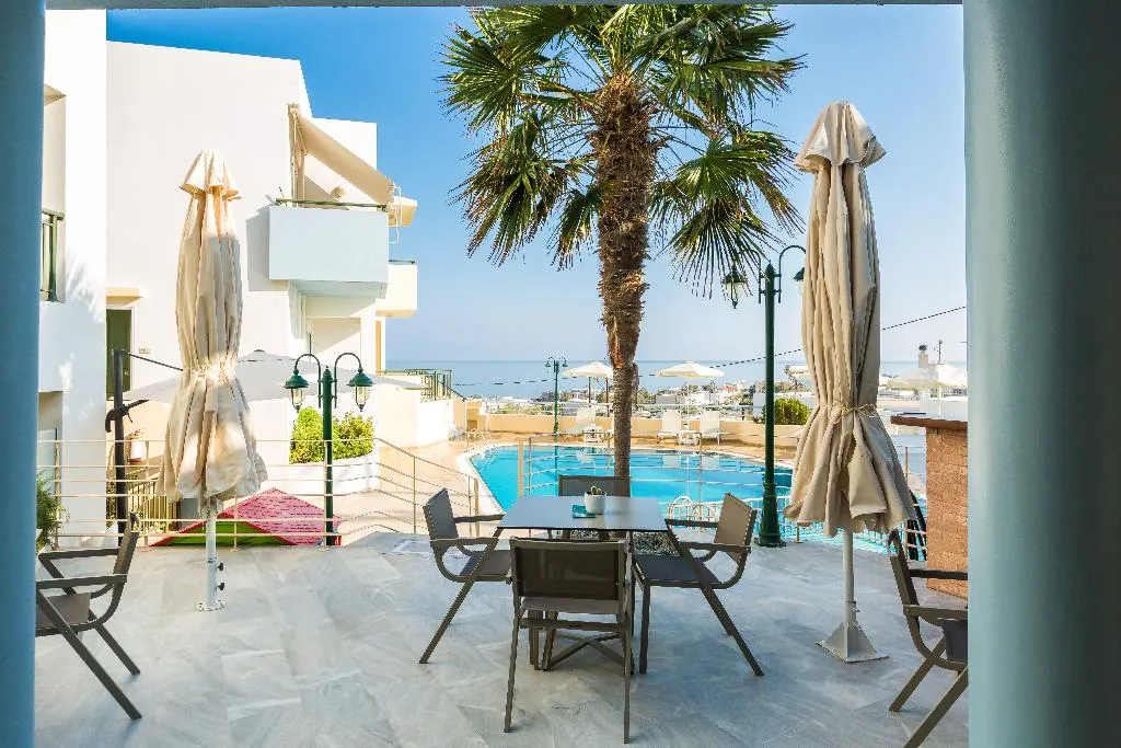 Bar, Radamanthys Apartments, Crete
