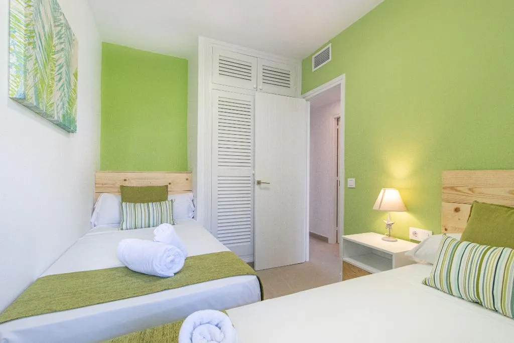 APARTMENT TWO BEDROOMS Room, Son Bou Playa Gold, Menorca