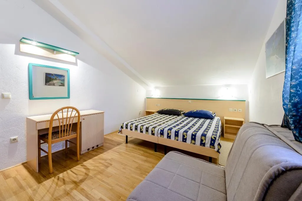 APARTMENT TWO BEDROOMS WITH TERRACE Room, Apartments Matusko, Dubrovnik