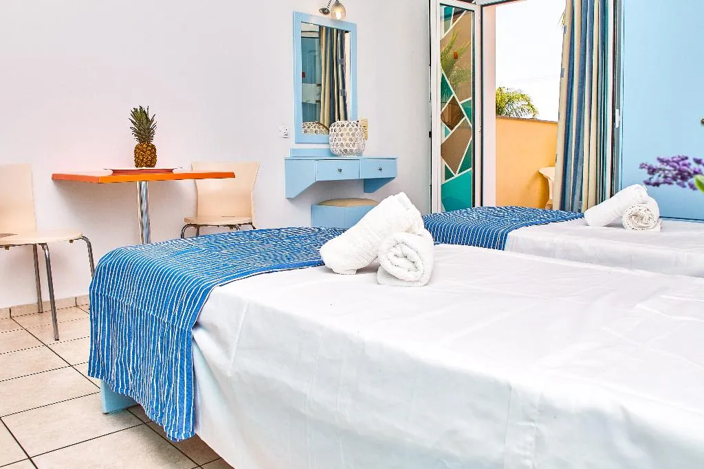 STUDIO CAPACITY 2 Room, Village Oasis, Crete