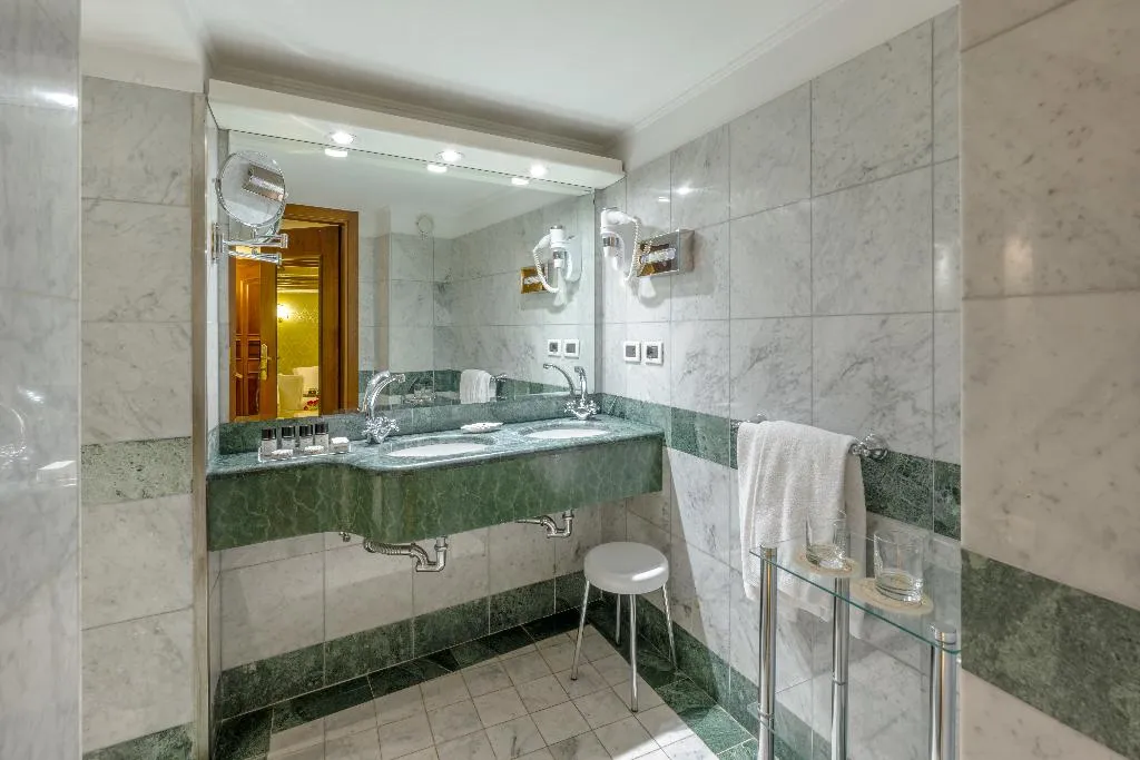 TRIPLE CANAL VIEW Room, Colombina, Venice