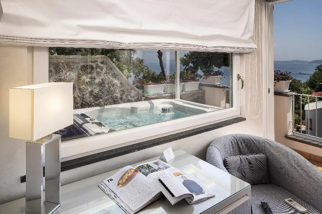 SUITE DELUXE ONE BED Room, Grifo Hotel Charme&SPA, Naples