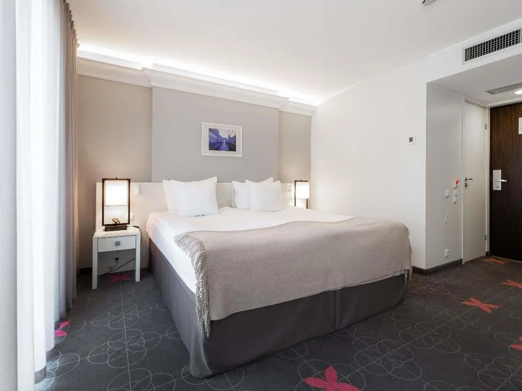 DOUBLE SUPERIOR WITH DOUBLE BED Room, Ibis Styles Tallinn, Tallinn
