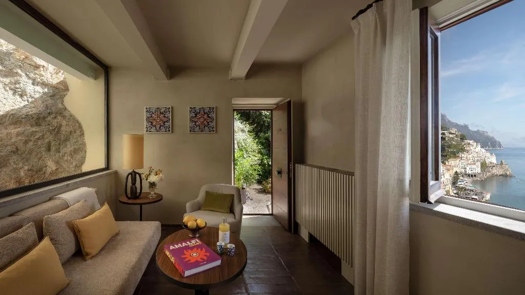 Room, Anantara Convento di Amalfi Grand Hotel, Naples