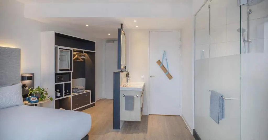 DOUBLE KING SIZE BED Room, Innside by Meliá Amsterdam, Amsterdam