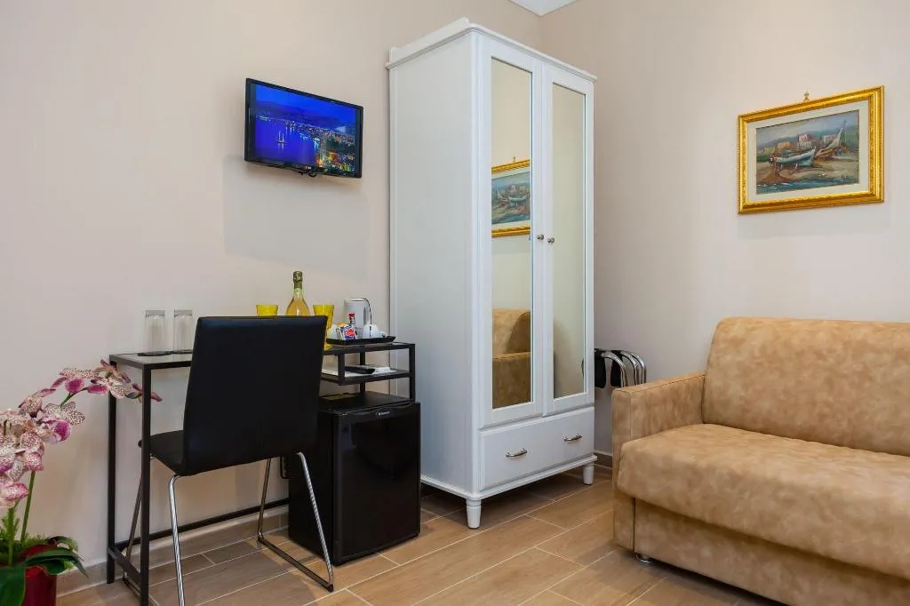 Room, B&B Giacomino, Naples