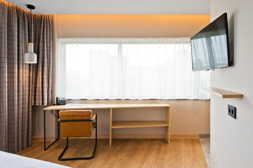 Double or Twin DELUXE Room, Urban Lodge Hotel, Amsterdam