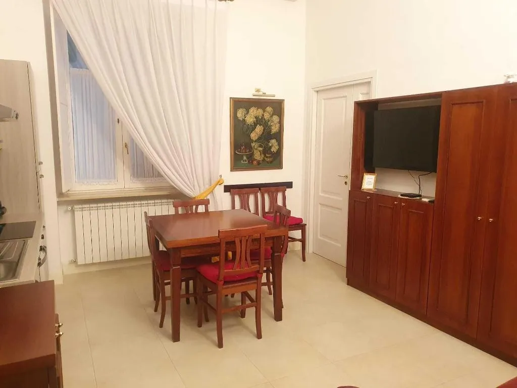 Room, Moon Luxury Rooms & Apartments, Naples