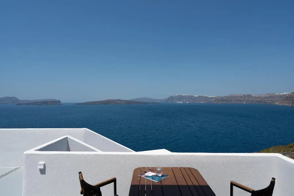 Double or Twin SUPERIOR WITH VIEWS Room, Goulielmos Hotel & Spa, Santorini