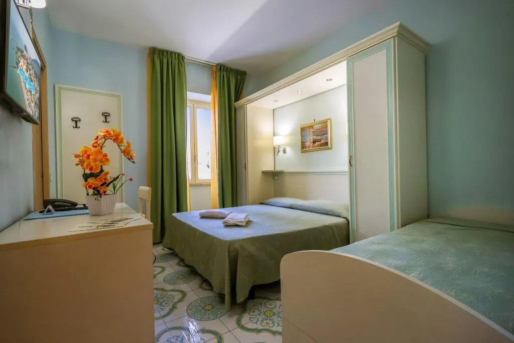 DOUBLE STANDARD Room, Hotel Rivamare, Naples