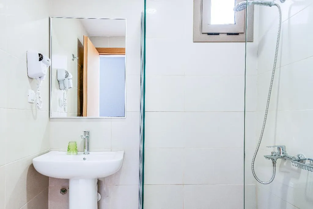 TWIN SUPERIOR TWO DOUBLE BEDS Room, Creta Verano, Crete