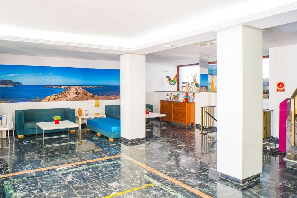 Lobby, Sur, Majorca