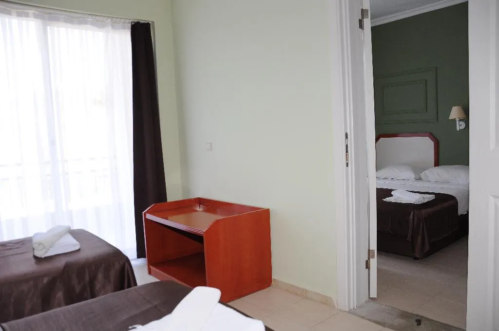 FAMILY ROOM WITH BALCONY Room, Pigale Beach Resort, Izmir