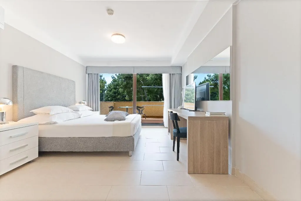 DOUBLE WITH BALCONY Room, The Residence, Split