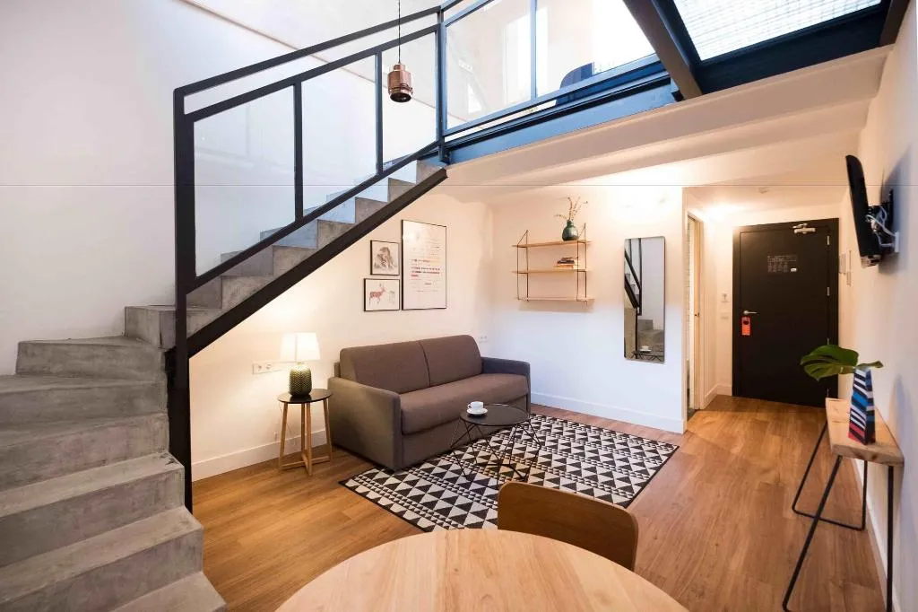 Room, Magatzem 128, Barcelona