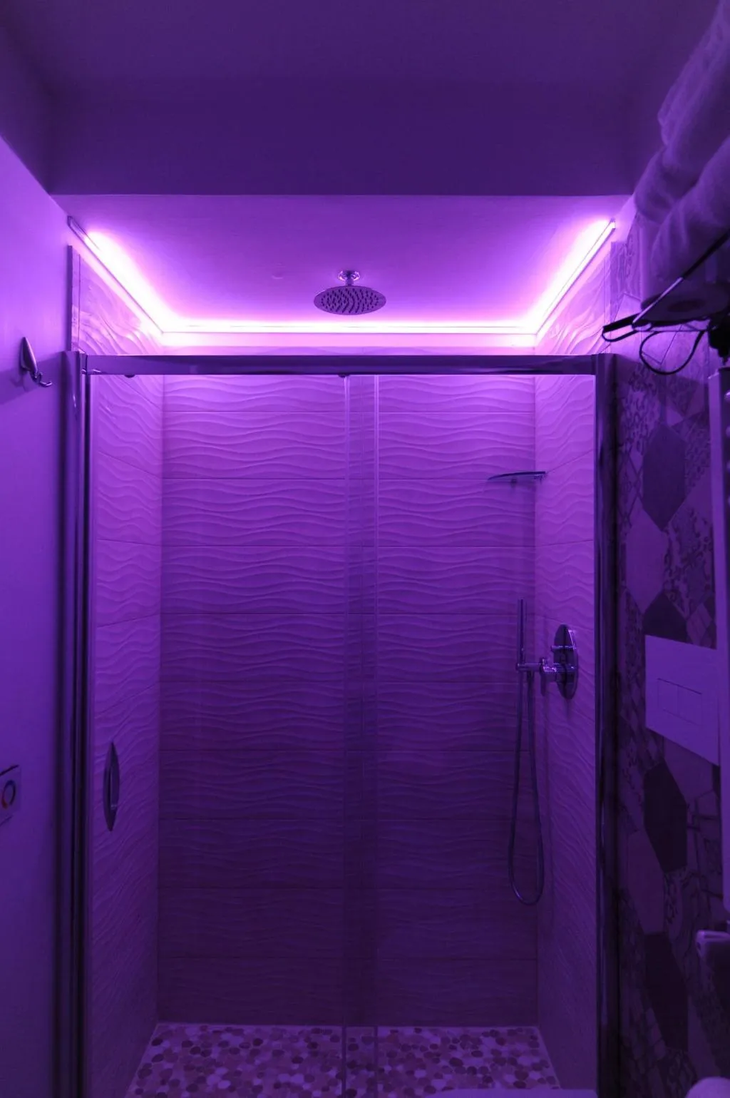Room, Residenza Borbonica, Naples
