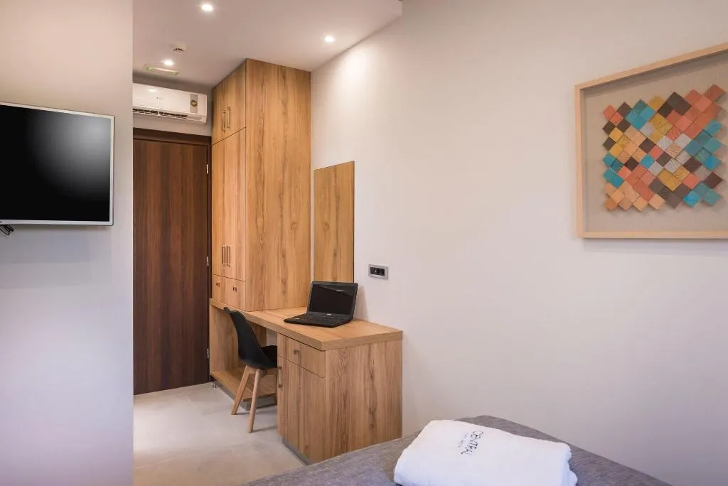 Room, Central City Hotel, Crete