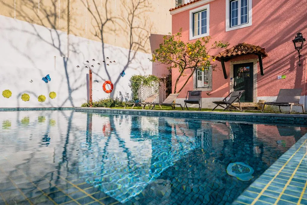 Pool, Jardim Da Lapa By Shiadu, Lisbon