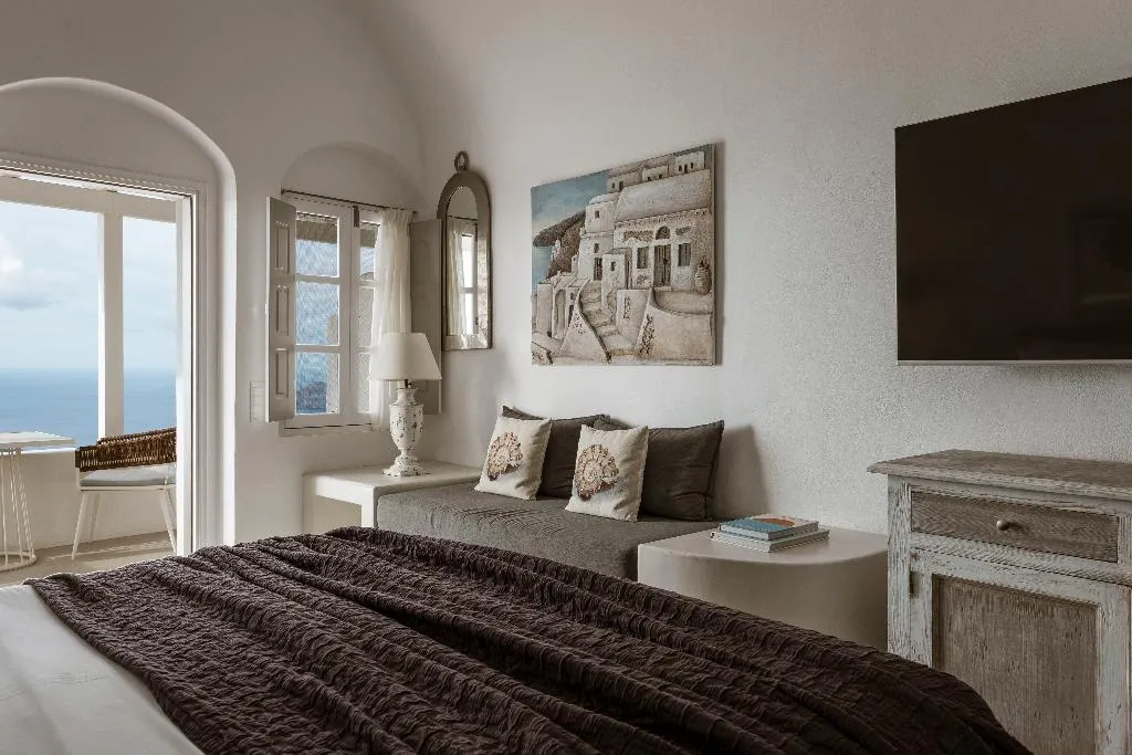 JUNIOR SUITE TWO BEDROOMS Room, Aqua Luxury Suites, Santorini