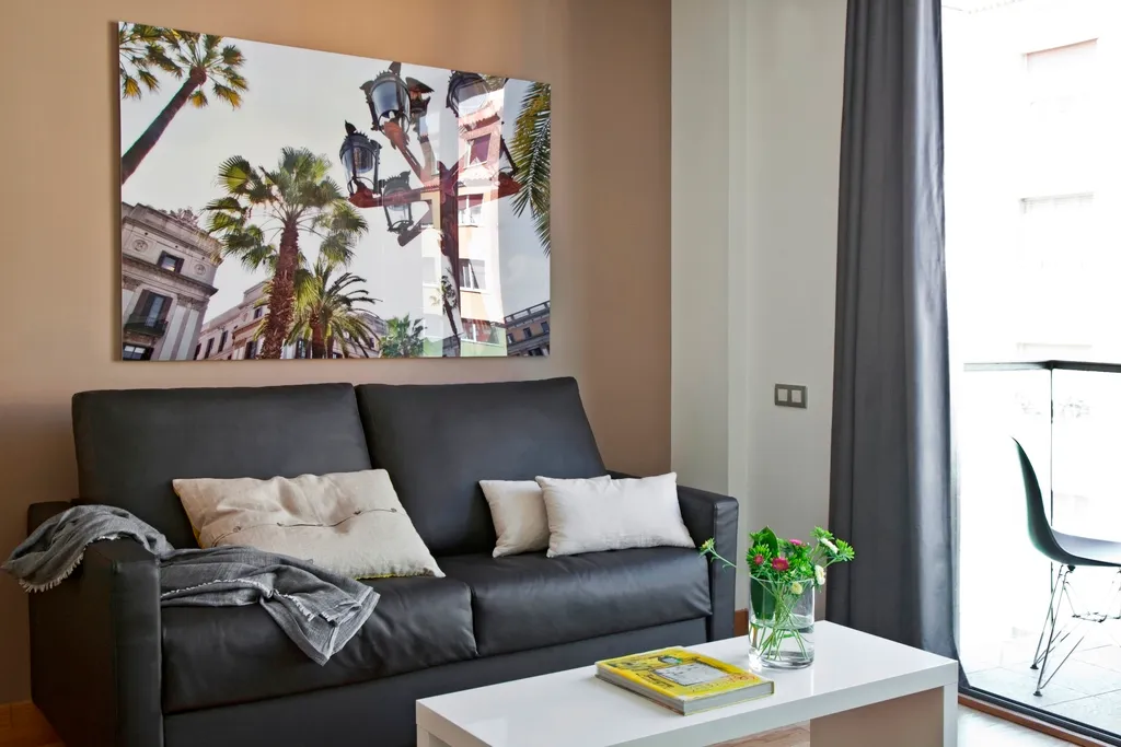 APARTMENT CAPACITY 6 TWO BEDROOMS Room, AinB Sagrada Familia Apartments, Barcelona