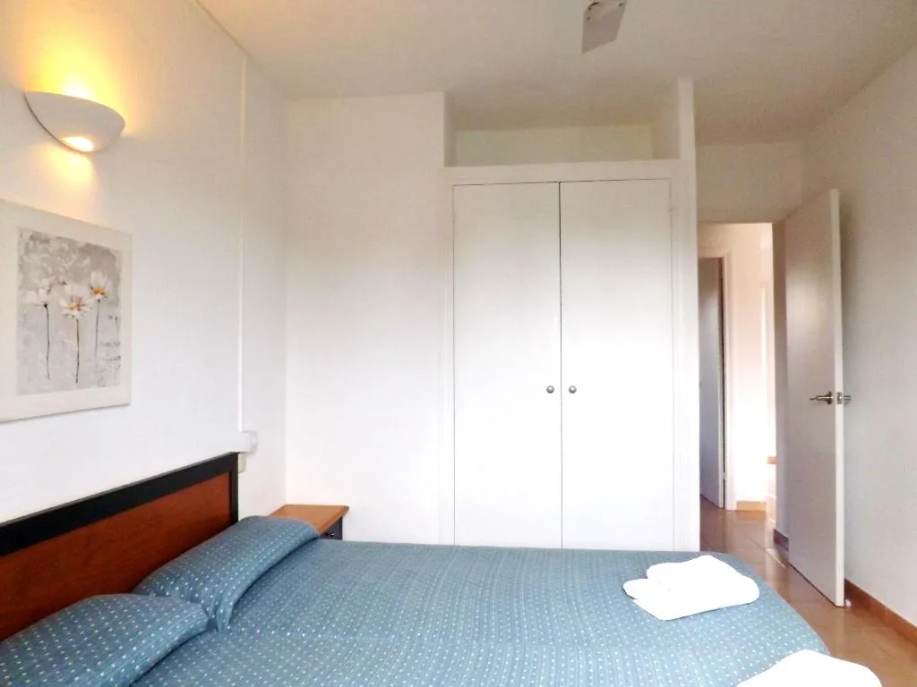 APARTMENT TWO BEDROOMS Room, Nure Mar y Mar, Menorca