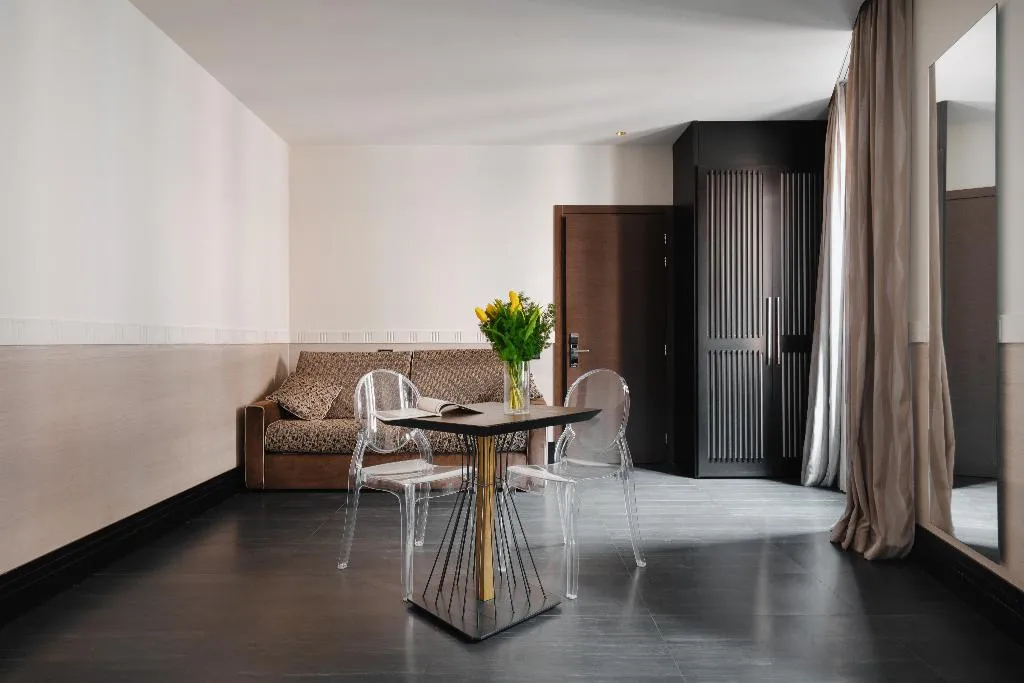 FAMILY ROOM EXECUTIVE Room, Unica Suites Roma, Rome