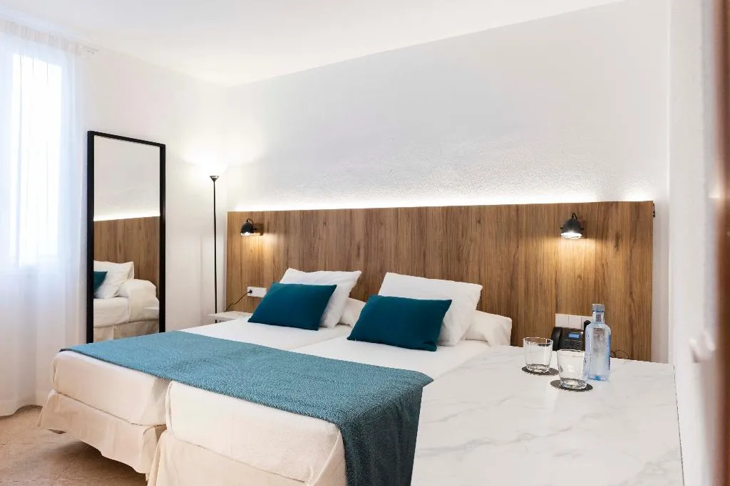 DOUBLE STANDARD Room, Hotel Alfons, Menorca