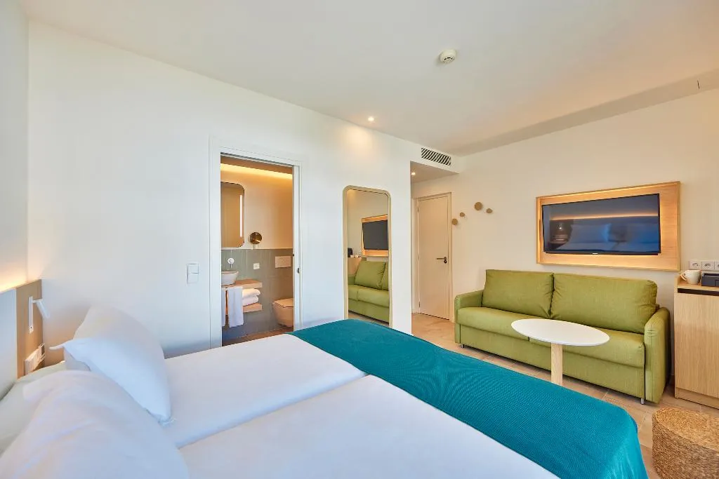 Double or Twin STANDARD Room, Universal Hotel Aquamarin, Majorca