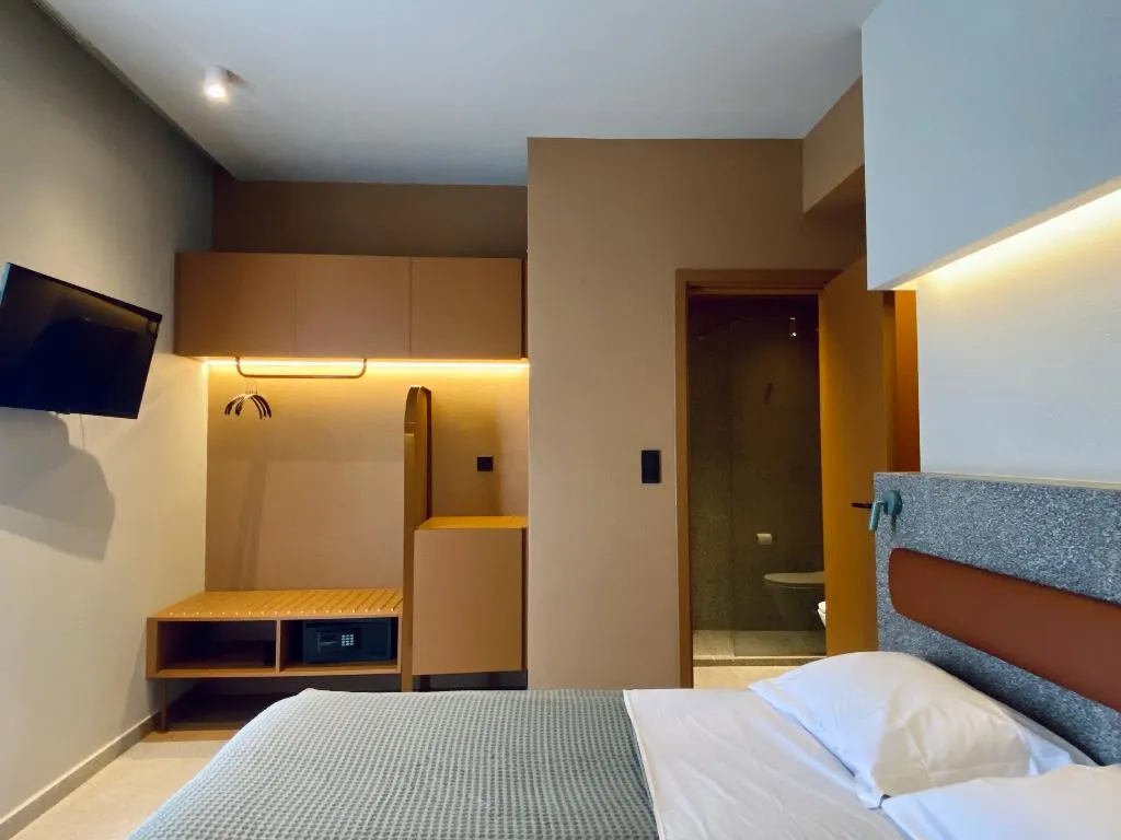 DOUBLE WITH BALCONY WITH VIEWS Room, Evripides, Athens