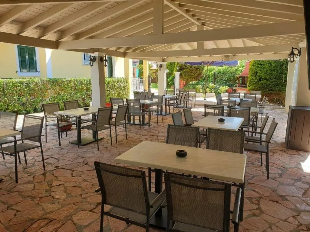 Restaurant, Oula maisonettes, Corfu