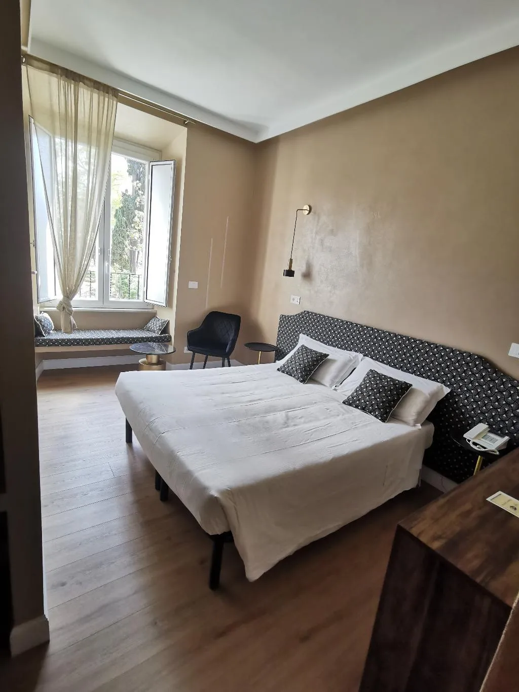 Double or Twin DELUXE Room, Fiori, Rome