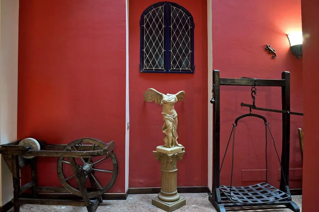 Lobby, Porta Faenza, Florence